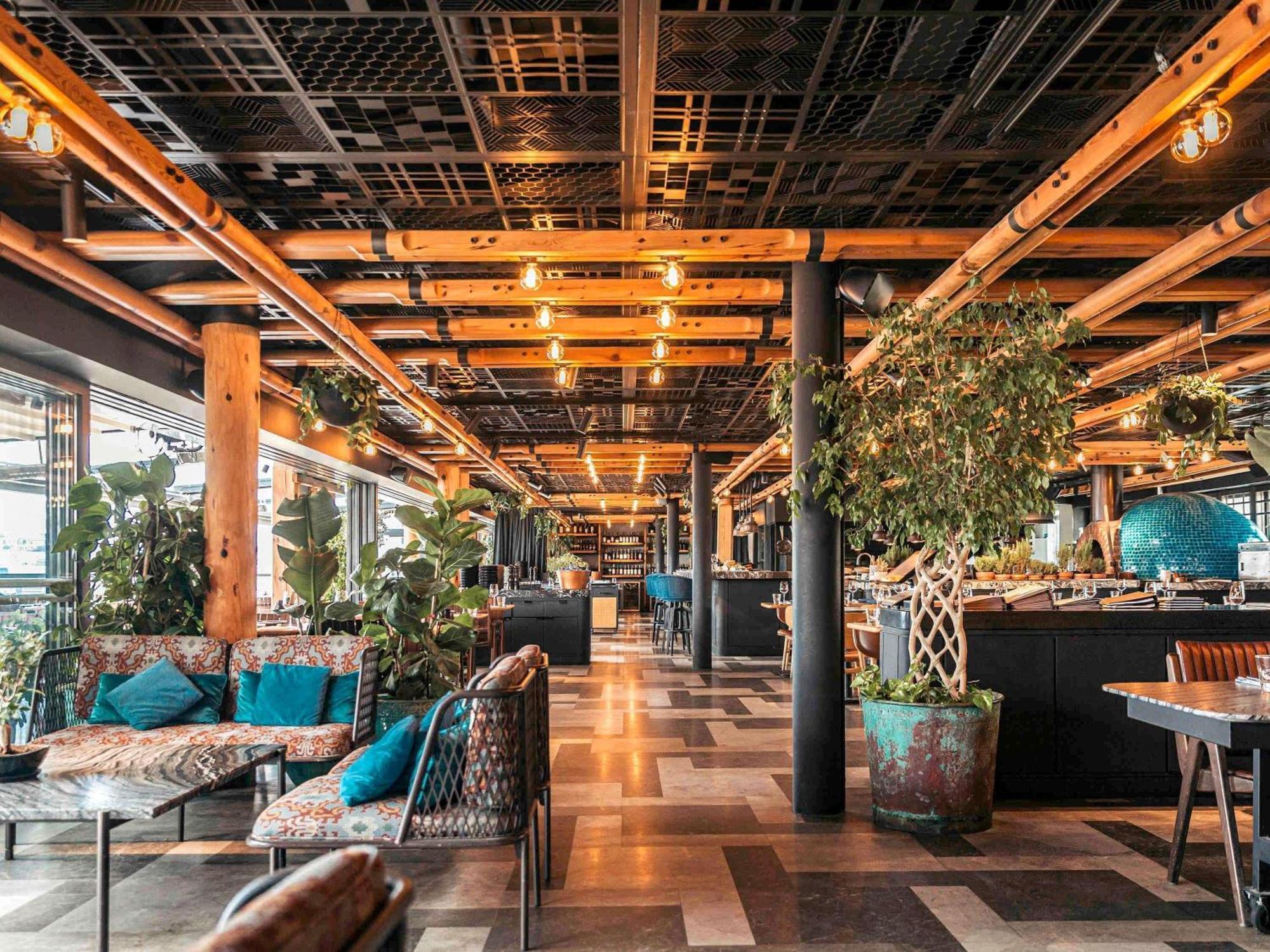 Novotel Istanbul Bosphorus Hotel — Photos 2
